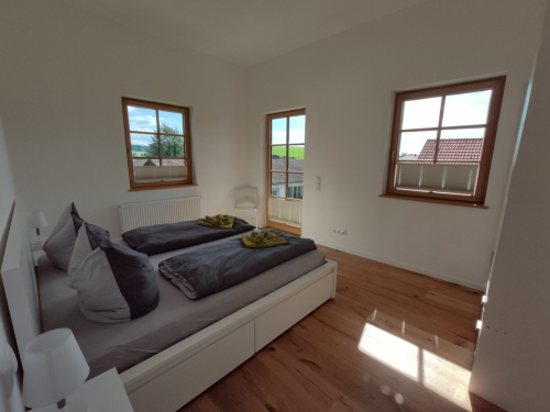 Schlafzimmer 2 unten (2)